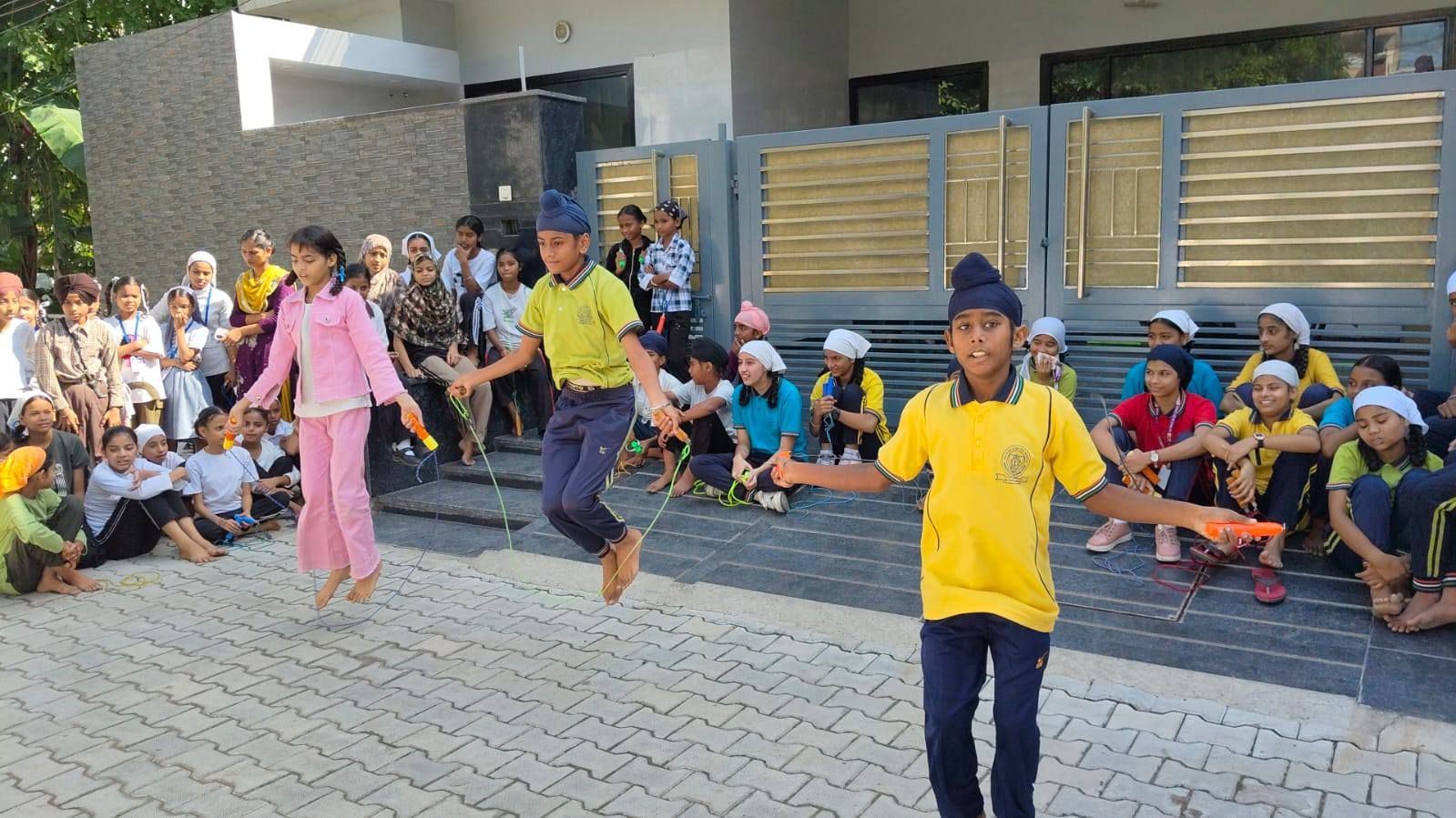 560398040 1320603519759590 6904345365997555143 n